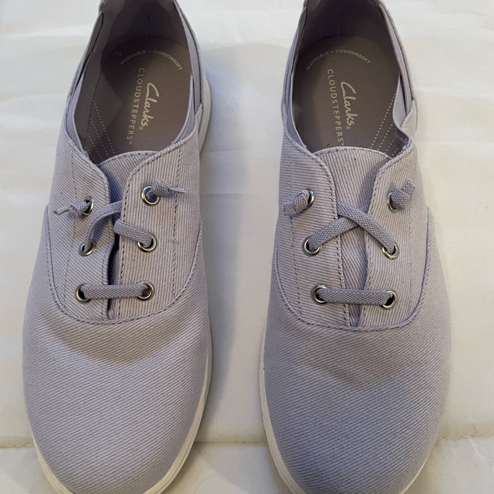 Clark’s Cloudsteppers Size 10 Wide BNWT in Lavender